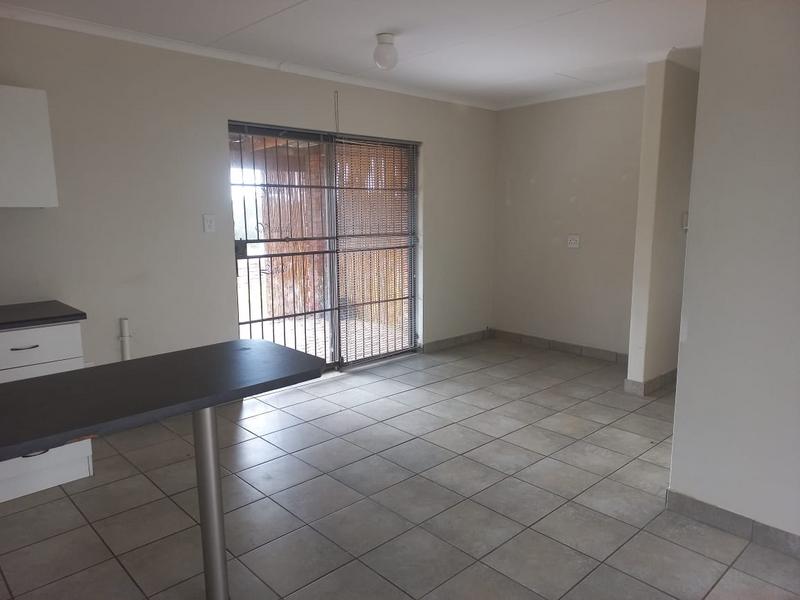 6 Bedroom Property for Sale in Ruiterbos Western Cape